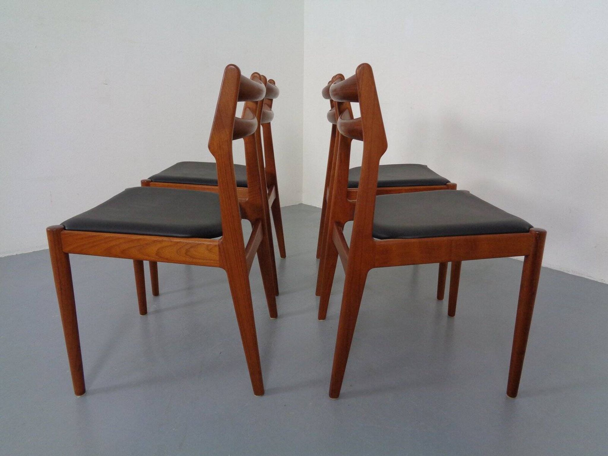 Danish Teak Dining Chairs from Vamo Mobelfabrik, 1960s, Set of 4