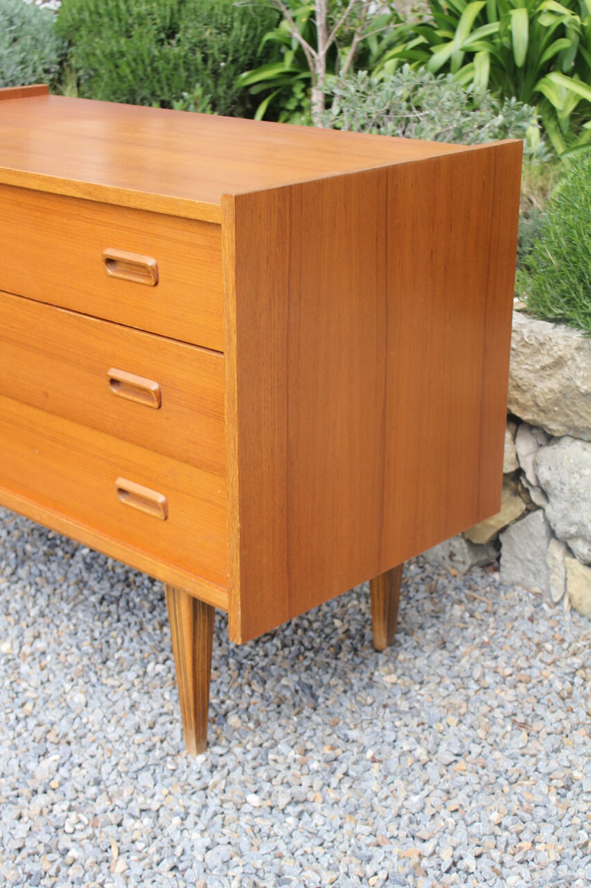 Vintage Chest of drawets