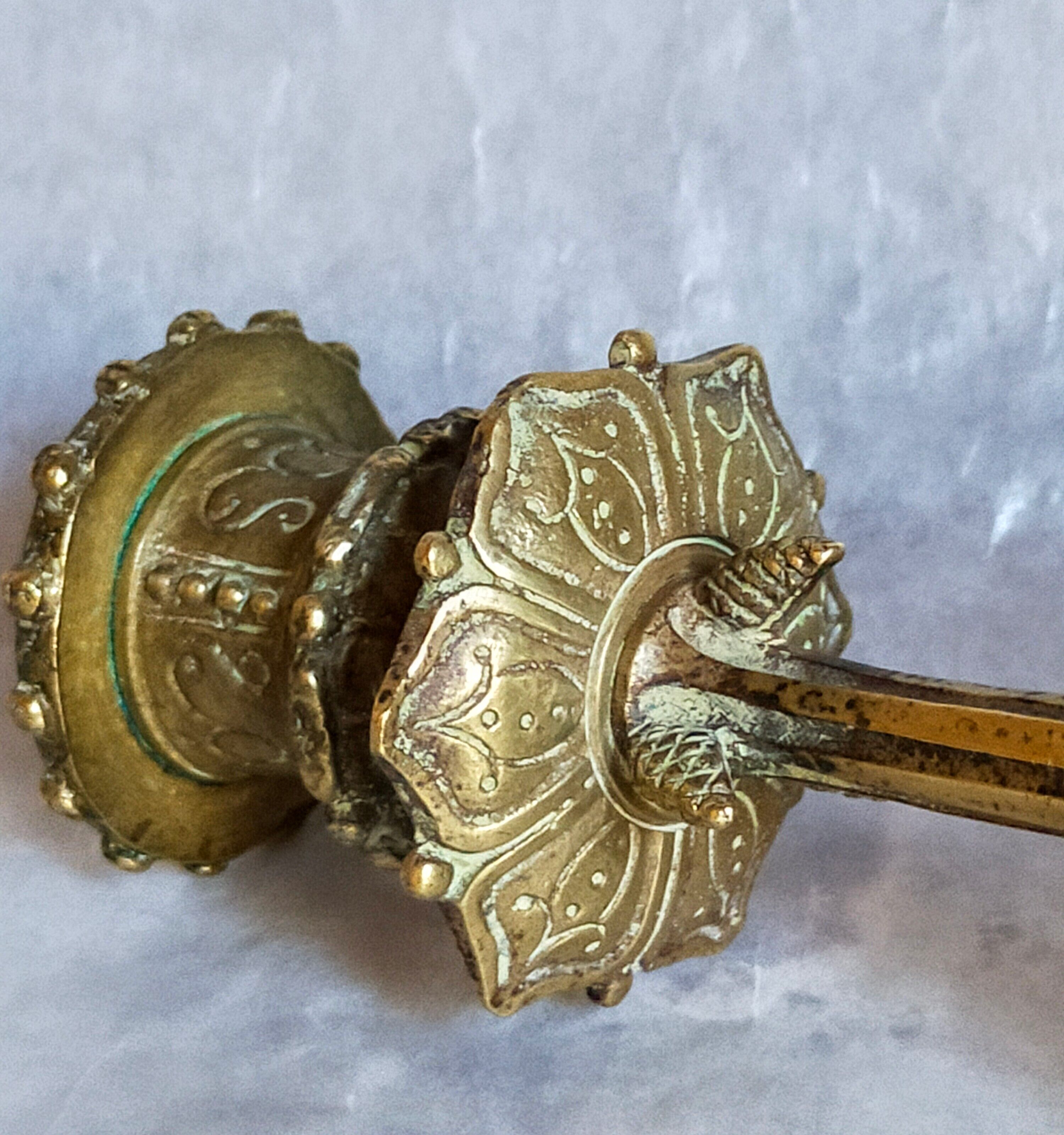 Candle holder in gilded bronze tripod XIXth century