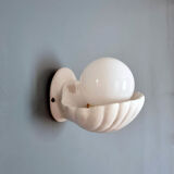 Shell wall lamp