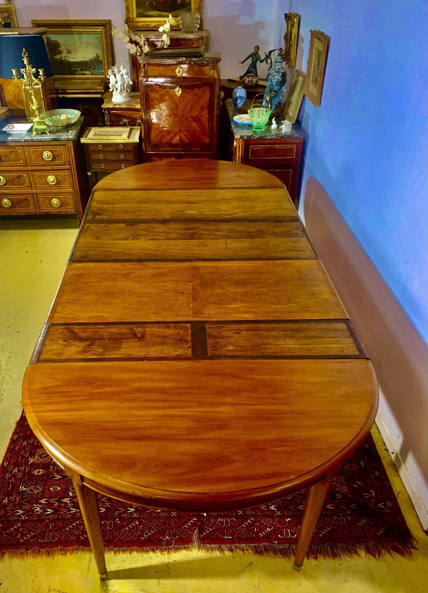 Oval table with 4 extensions, Louis XVI style, 10/12 people