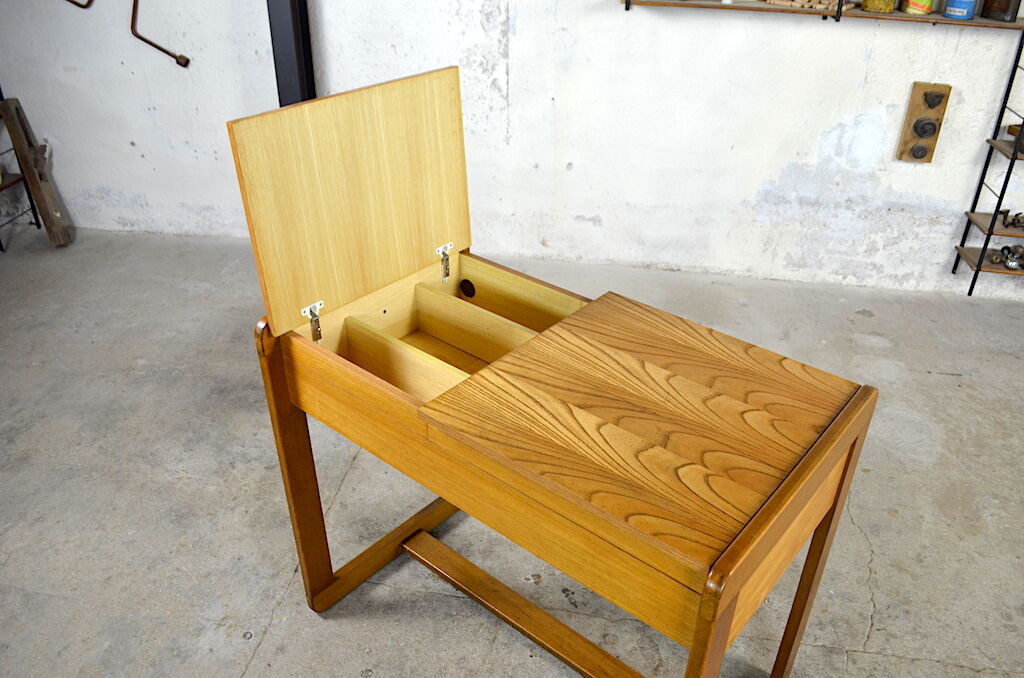 Vintage yann blond wooden desk 1960 / 1970