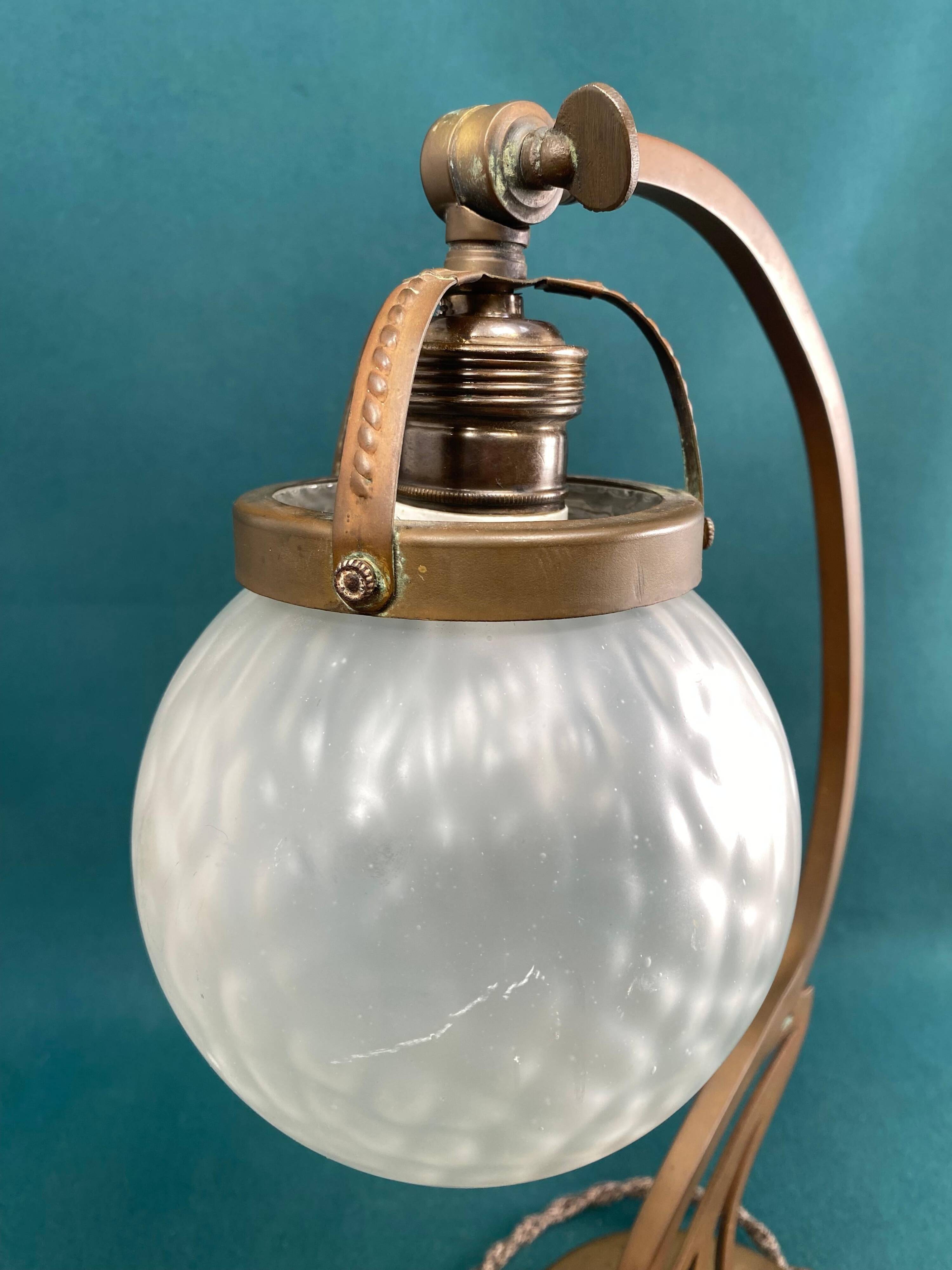 Brass table lamp in Jugendstil.