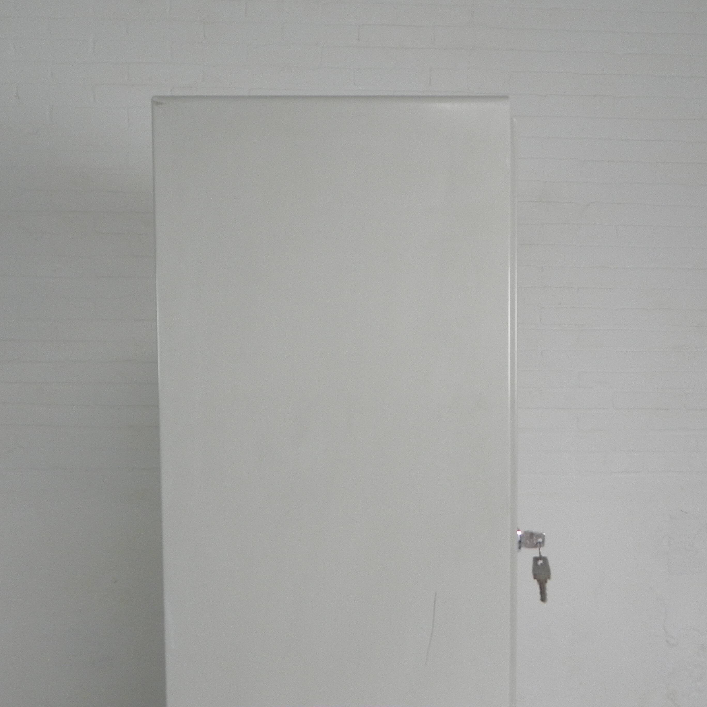 Steel doctor's cabinet, medicine cabinet, Oostwoud, 1960s