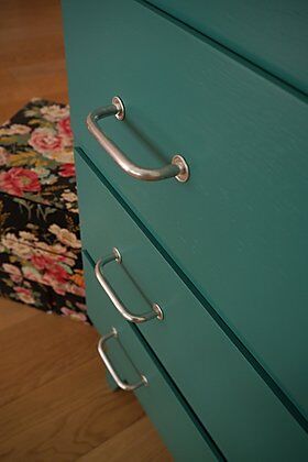 Vintage chest of drawers
