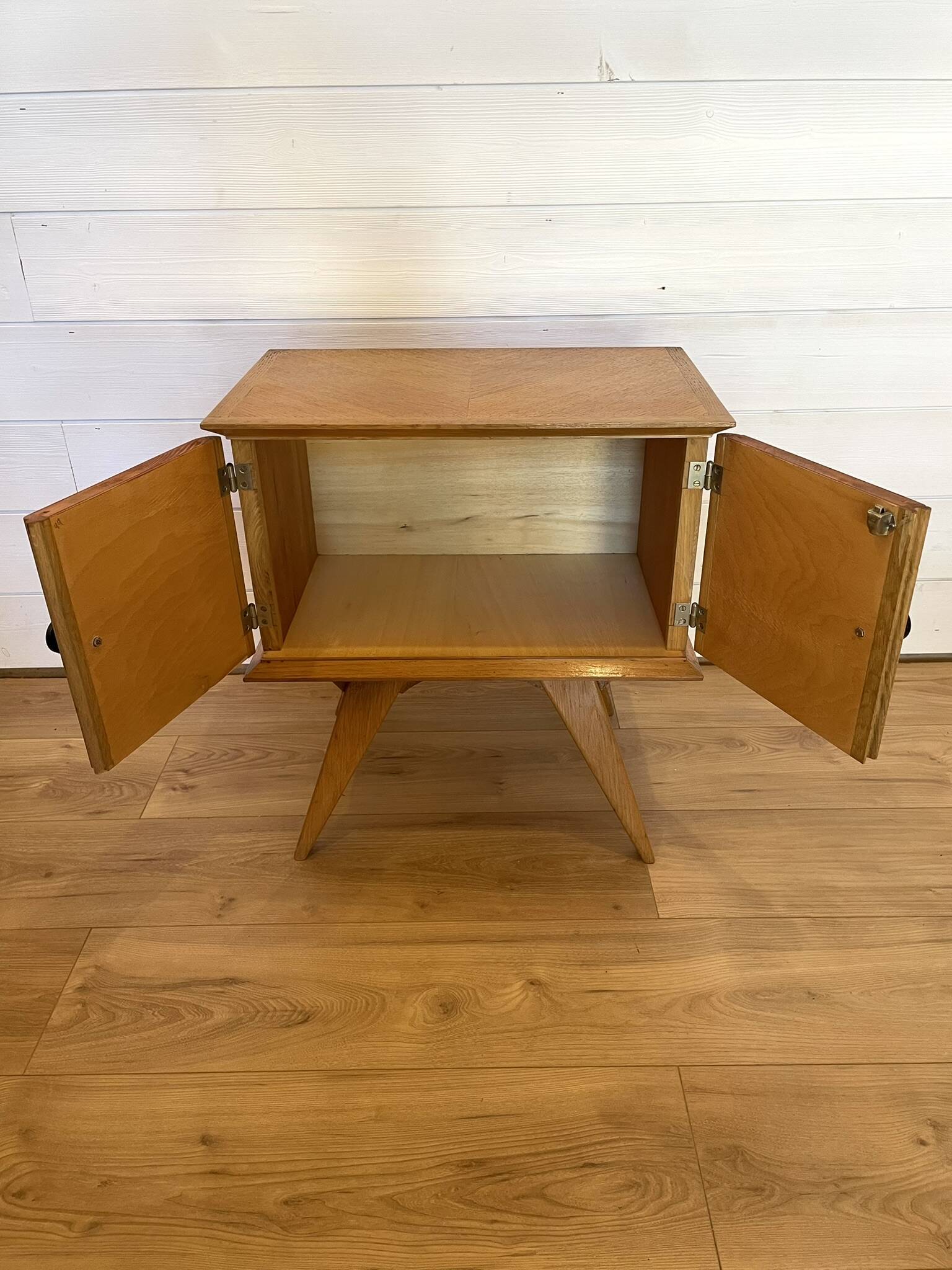 Vintage 1950s Nightstand – Compass Legs & Fluted Front