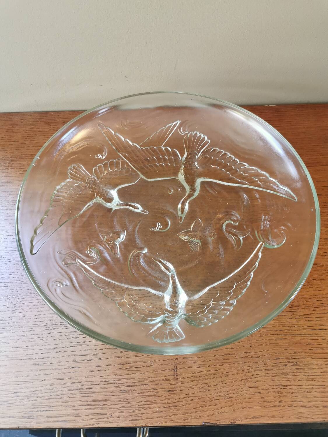 Art deco cup in pressed glass paste