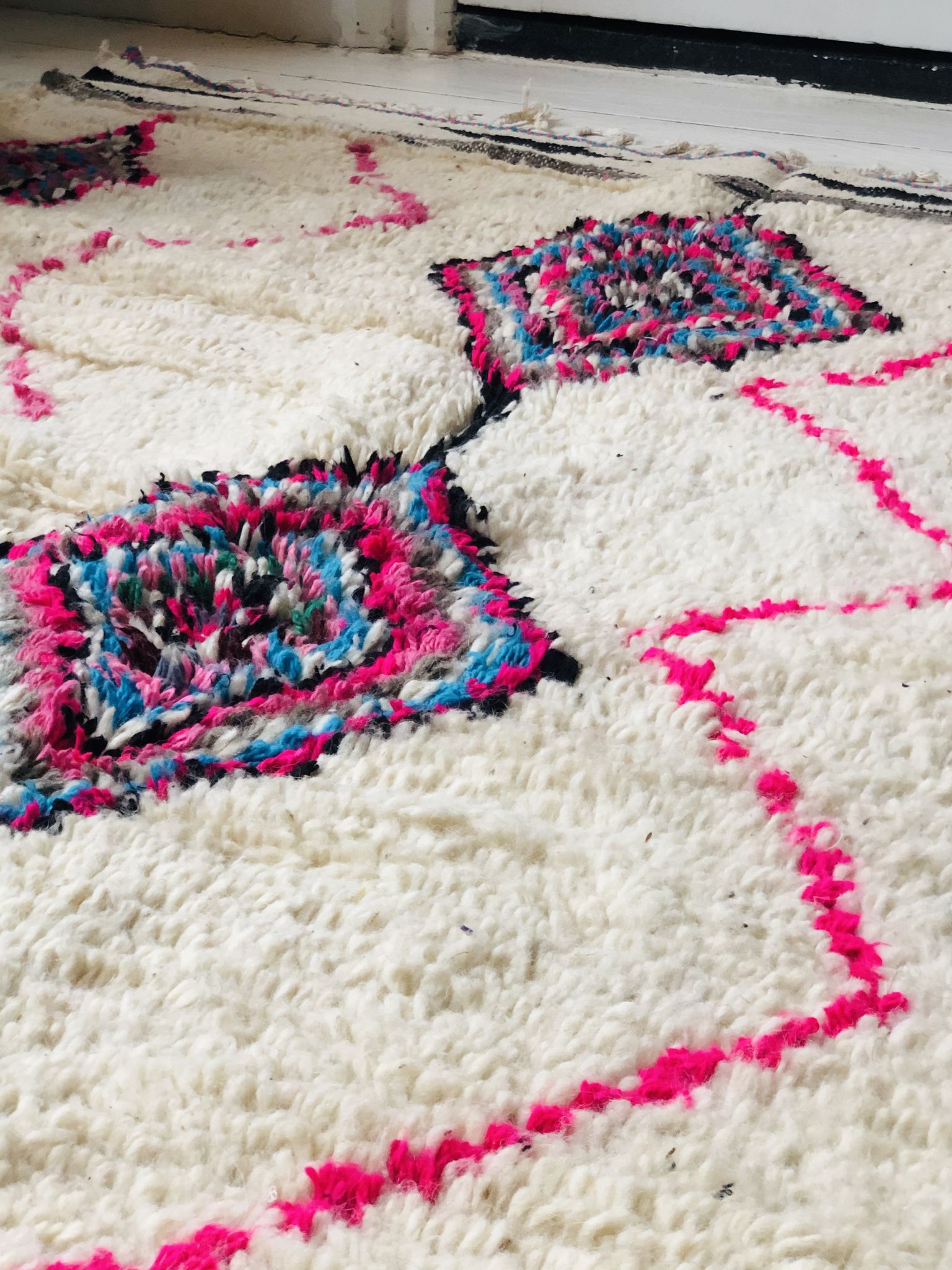 100% wool rug, handmade 225x150cm