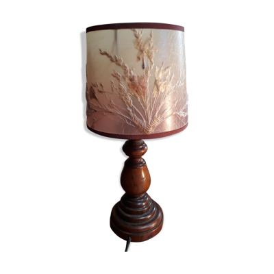 Lampe pied bois massif et abat jour fleurs et gramine sauvage  1970s