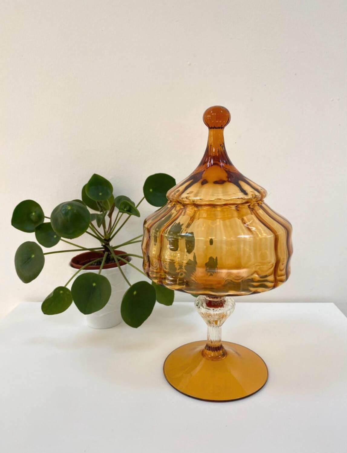 Amber glass dragée / sweet box Empoli (Italy) - Years