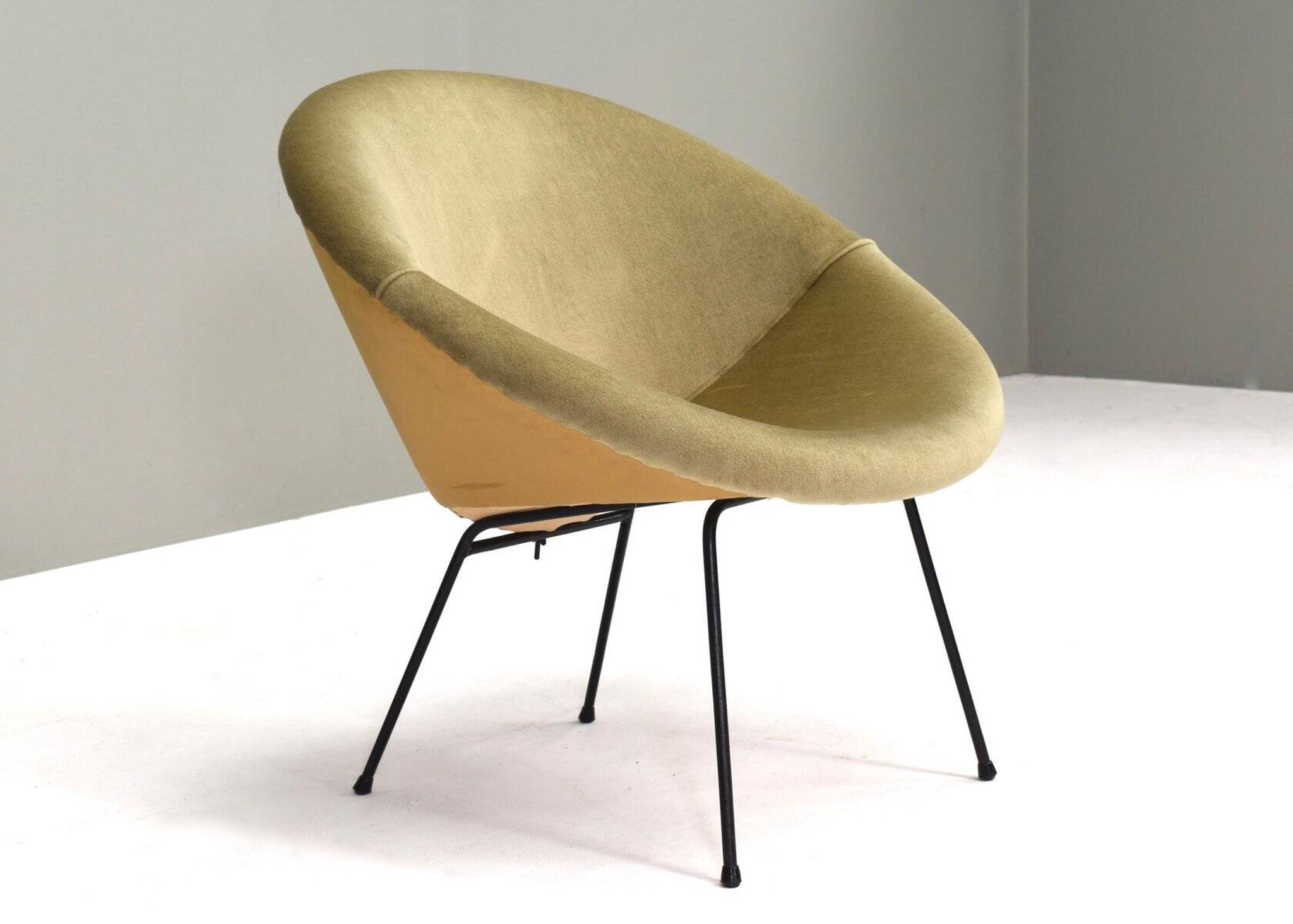 Fauteuil en velours en forme de cercle, années 1950