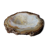 Empty pocket in agate