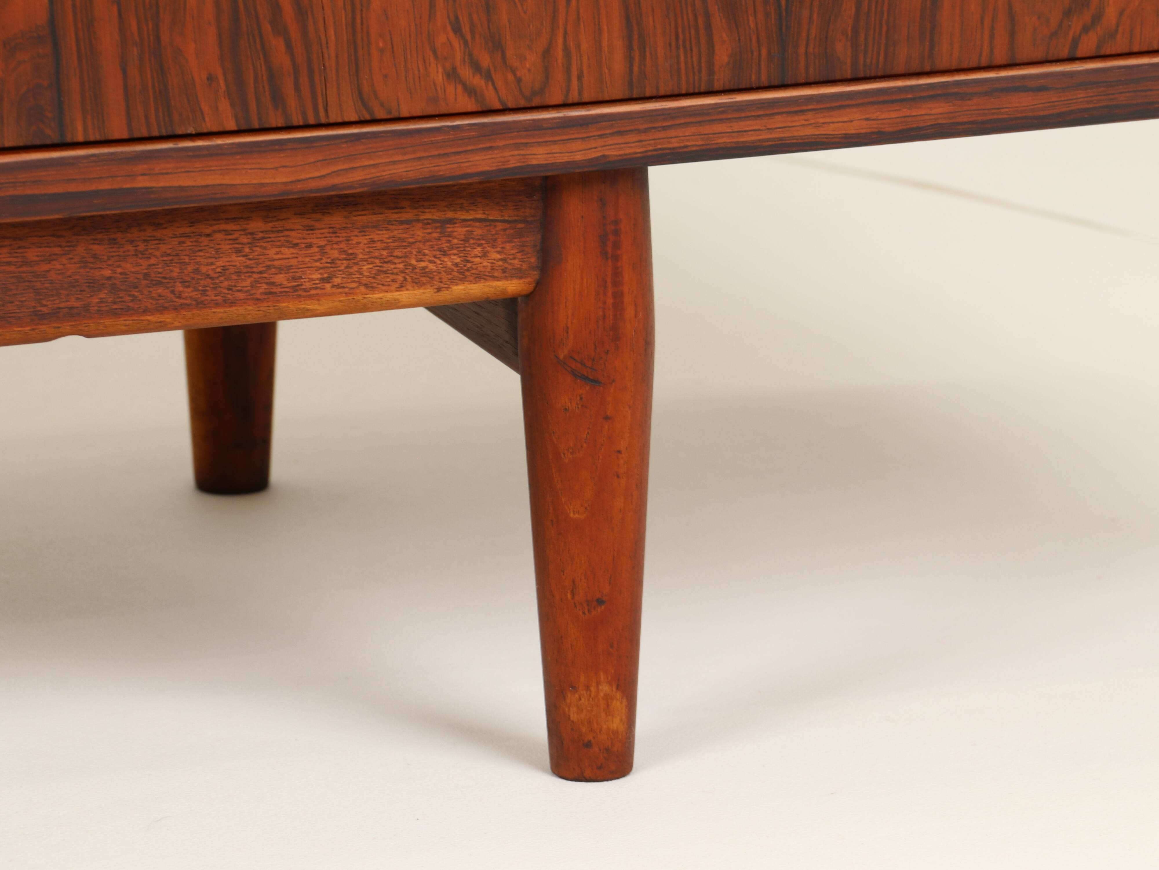 Buffet en palissandre, modèle 37 OS, conçu par Arne Vodder pour Sibast Furniture, Danemark 1960