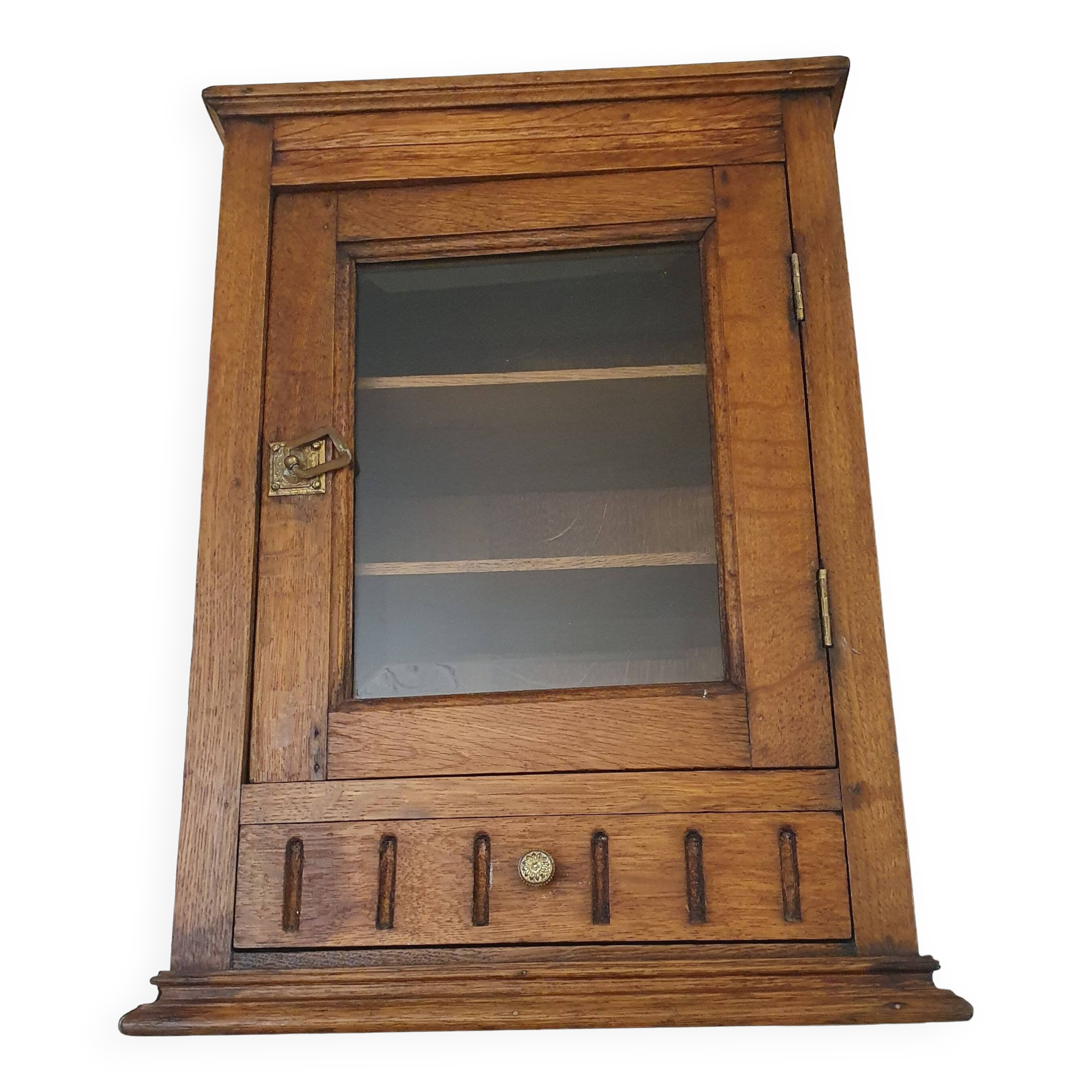 Small wall cabinet
