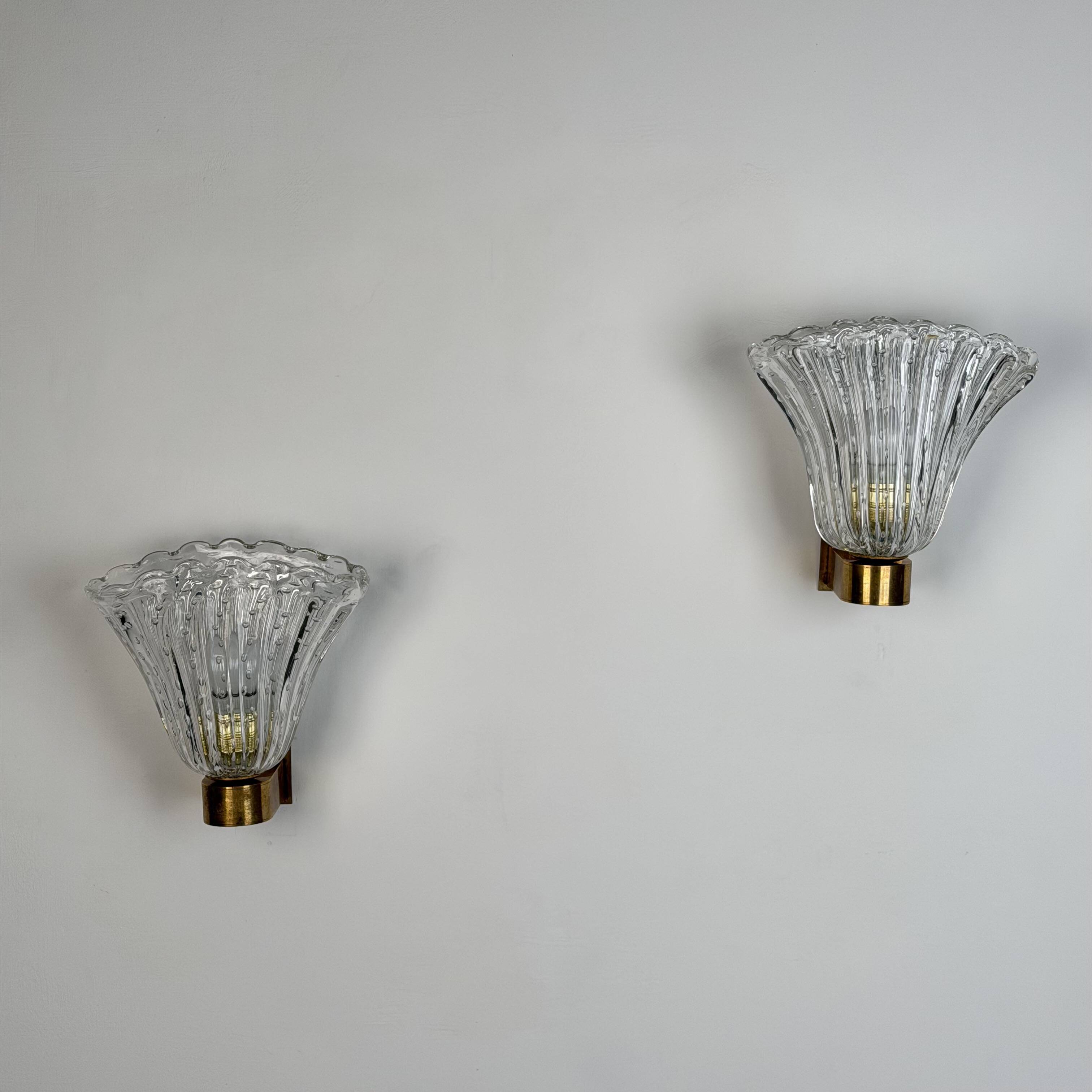 Pair of Archimede Seguso “Bullicante” Murano Glass Wall Sconces, 1940s