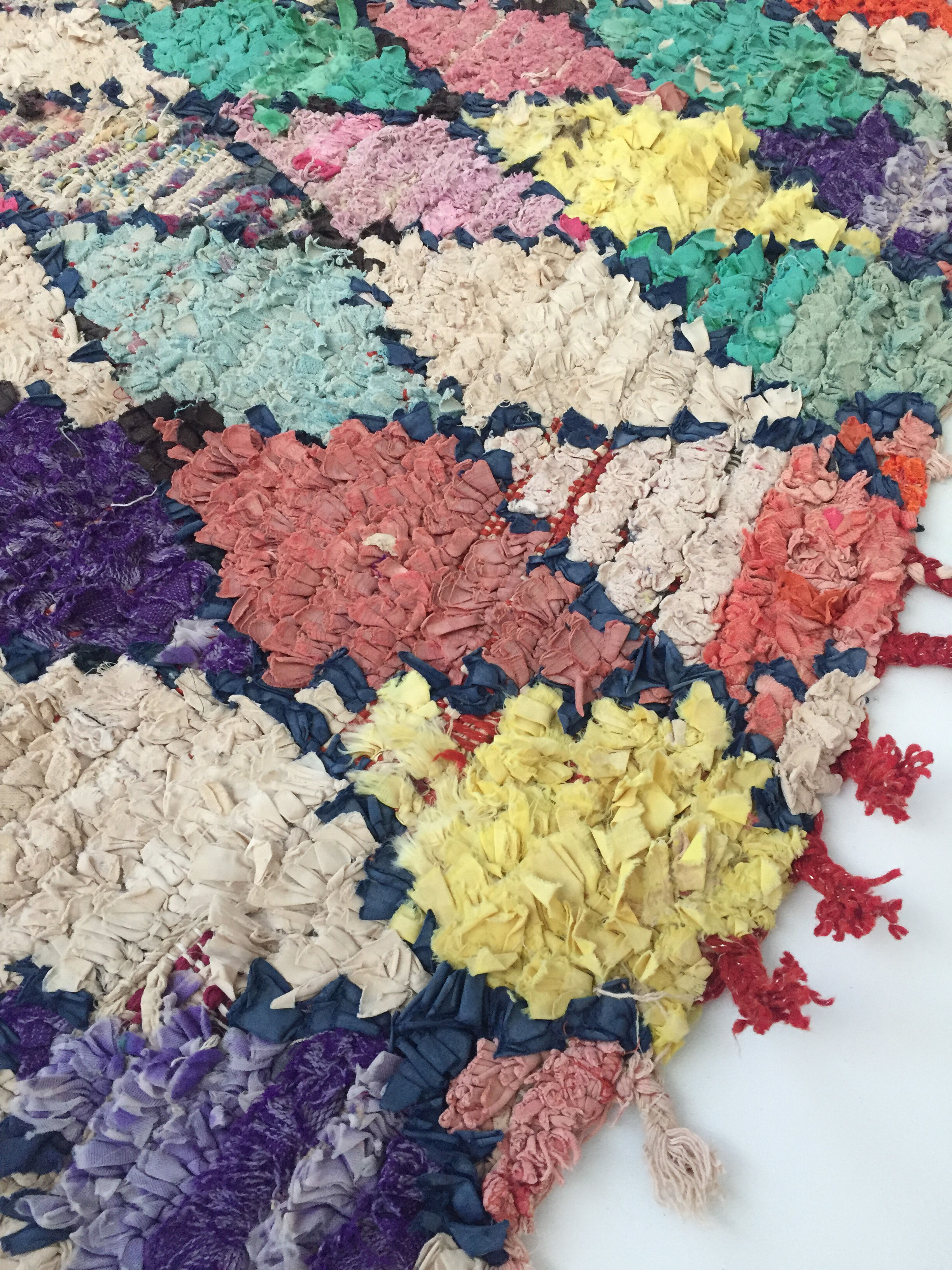 Moroccan berber carpet boucherouite 155x123cm