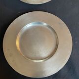 Set of 13 plates in fine pewter