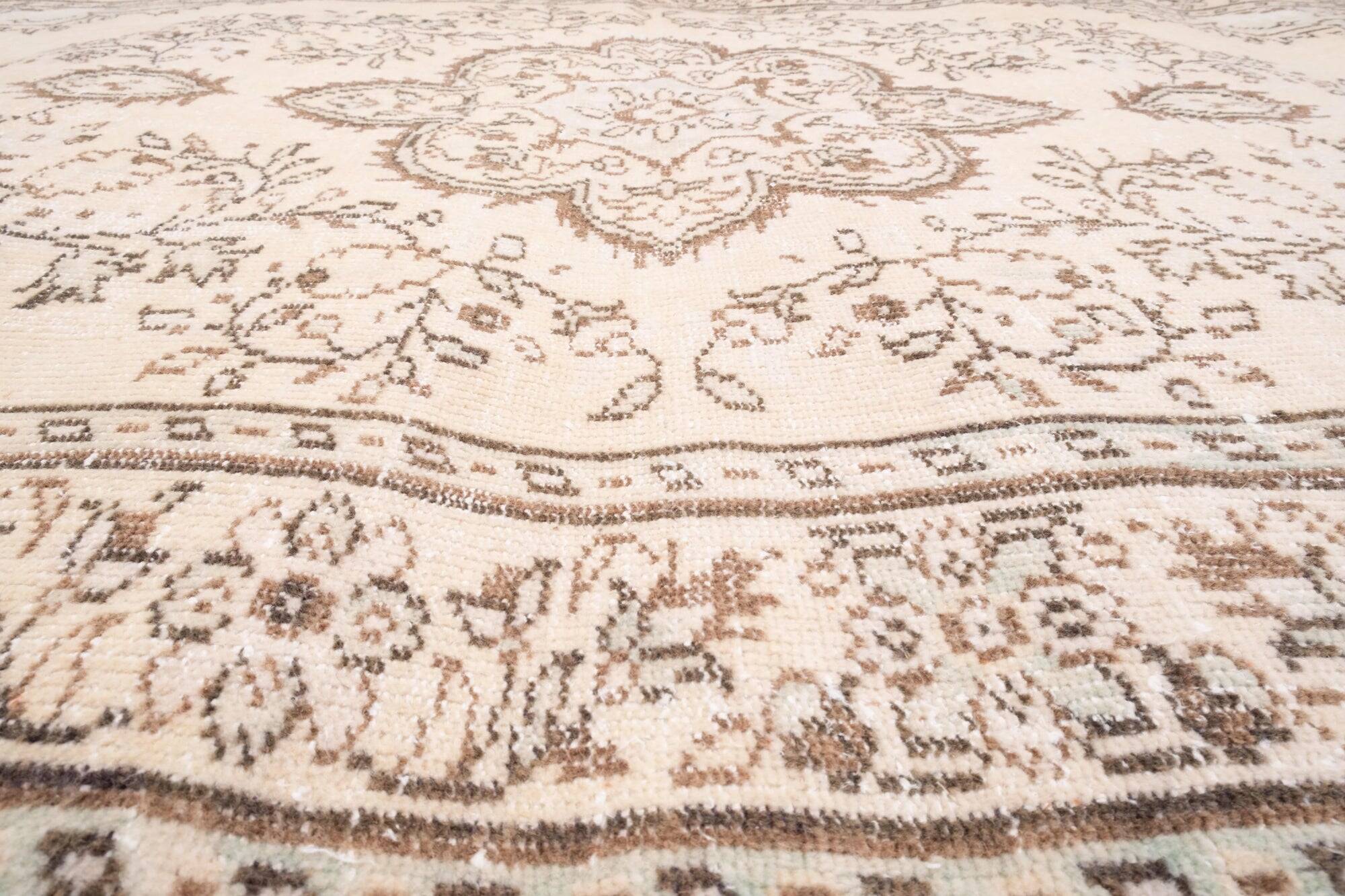 Vintage Turkish Oushak rug 182x296 cm