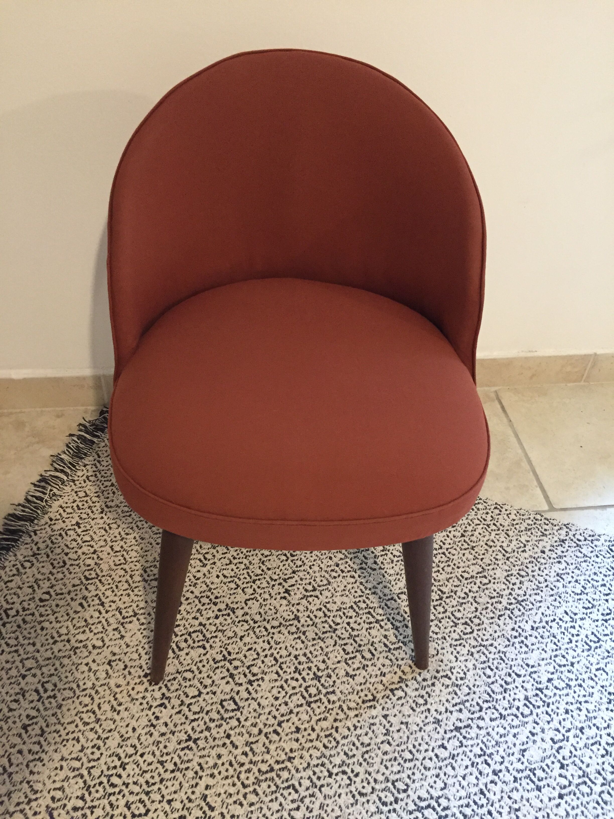 Small chair or dressing table