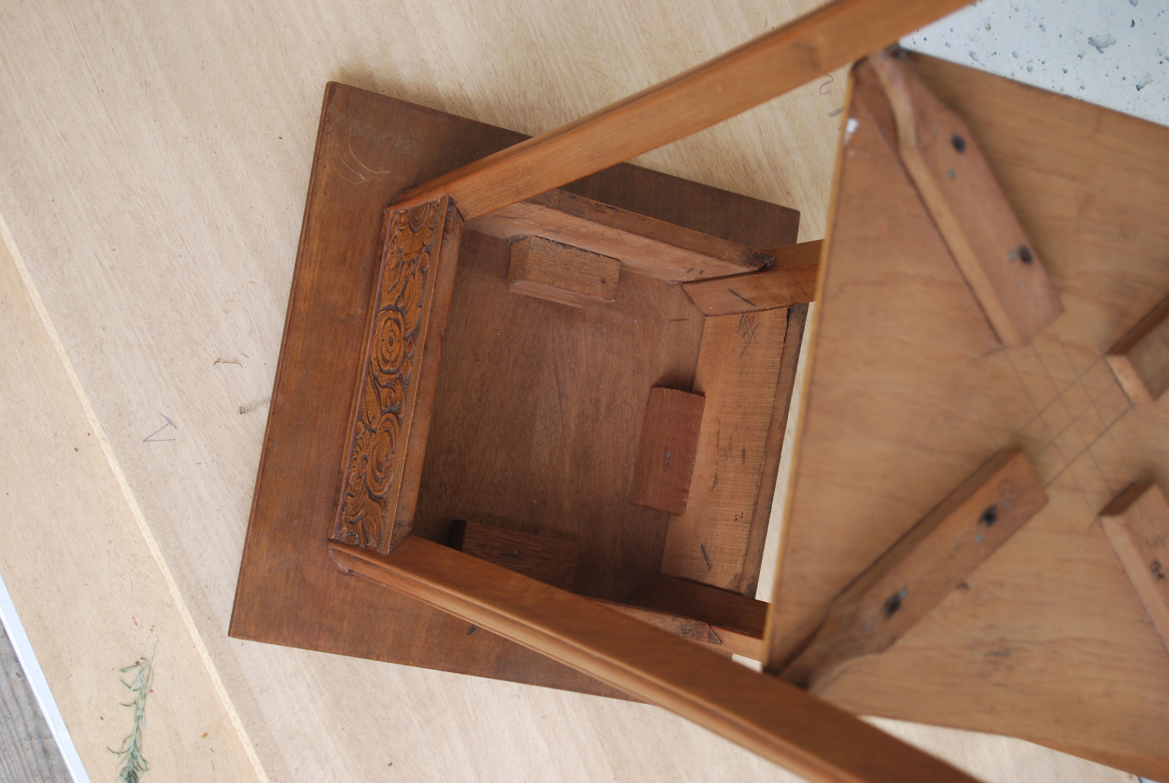 Saddle art deco walnut