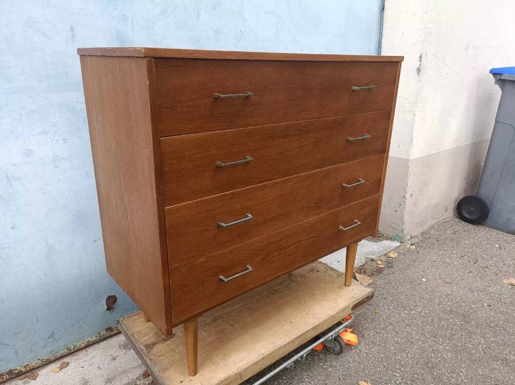 Vintage light oak chest of drawers