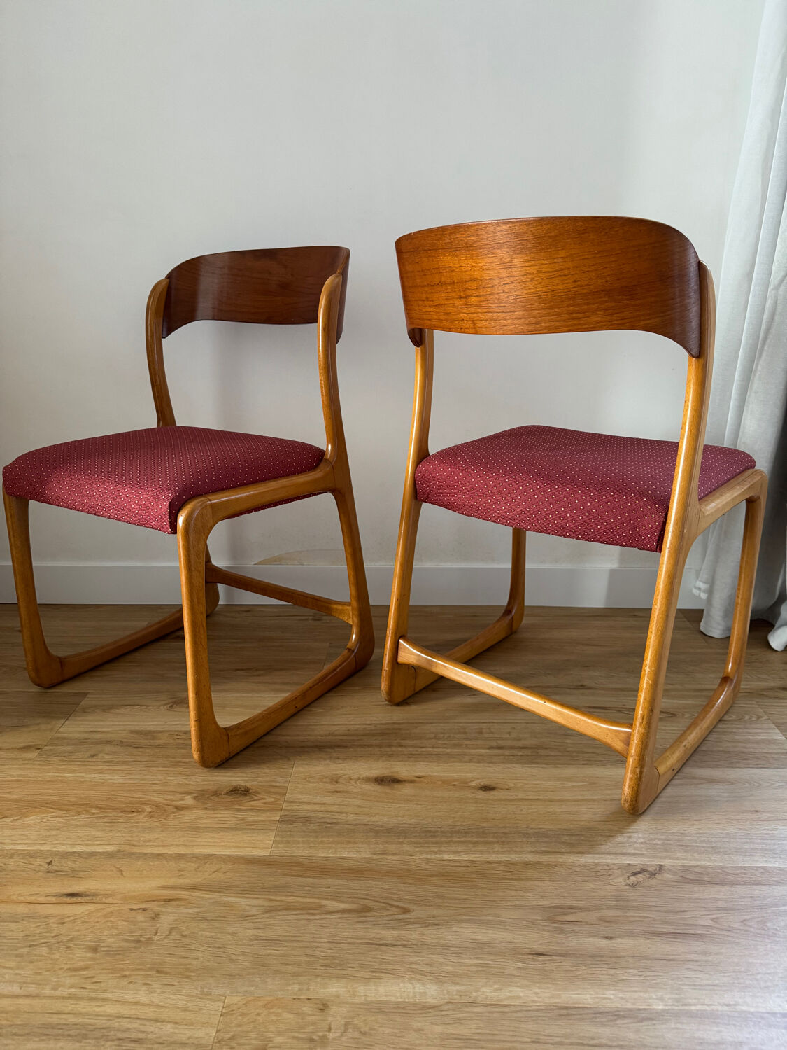 Set of 6 sled chairs