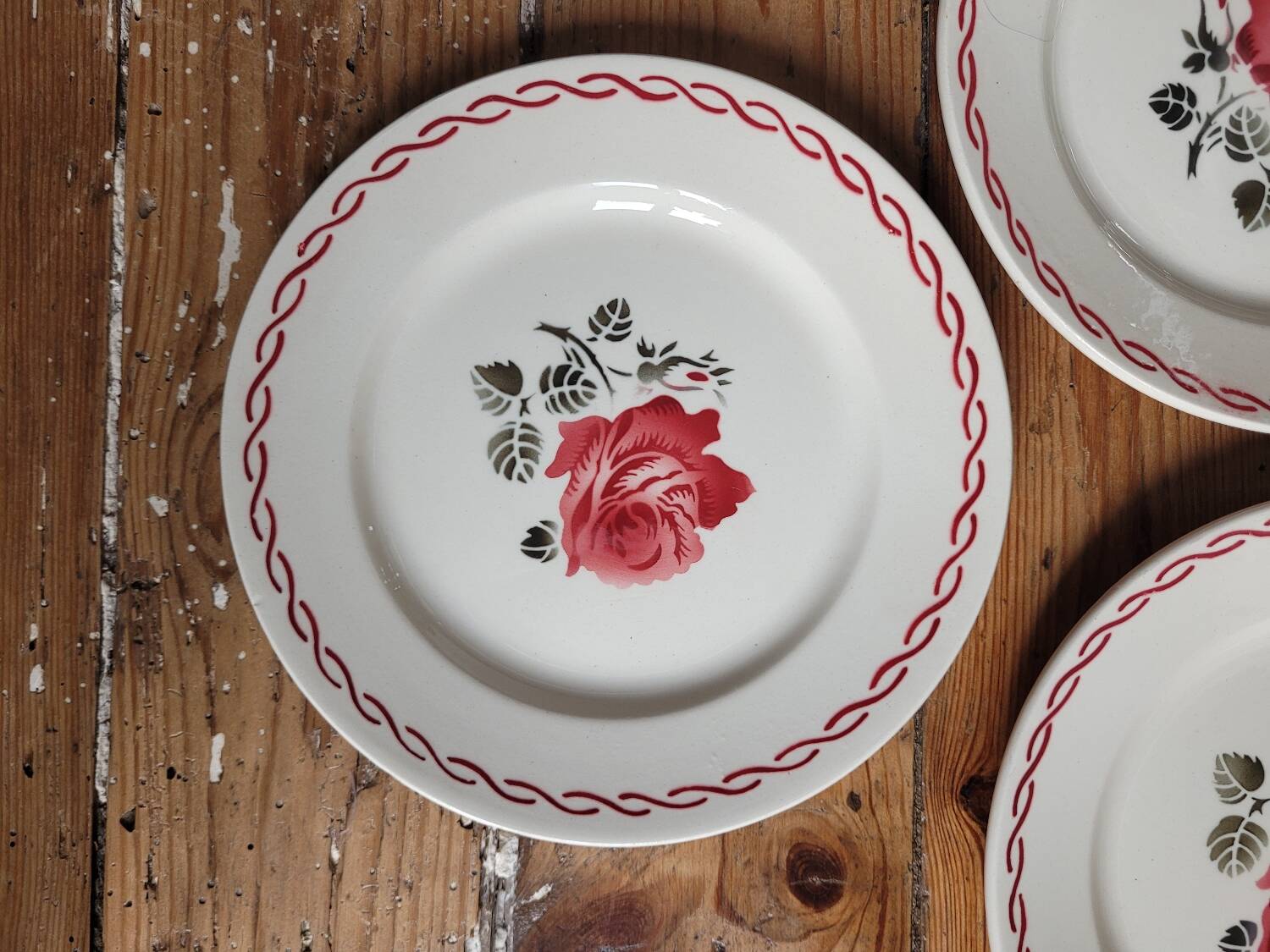 Lot n°2 de 6 assiettes à dessert Germaine de Badonviller