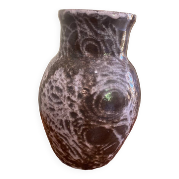 Vase brutaliste