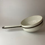 Porcelain strainer