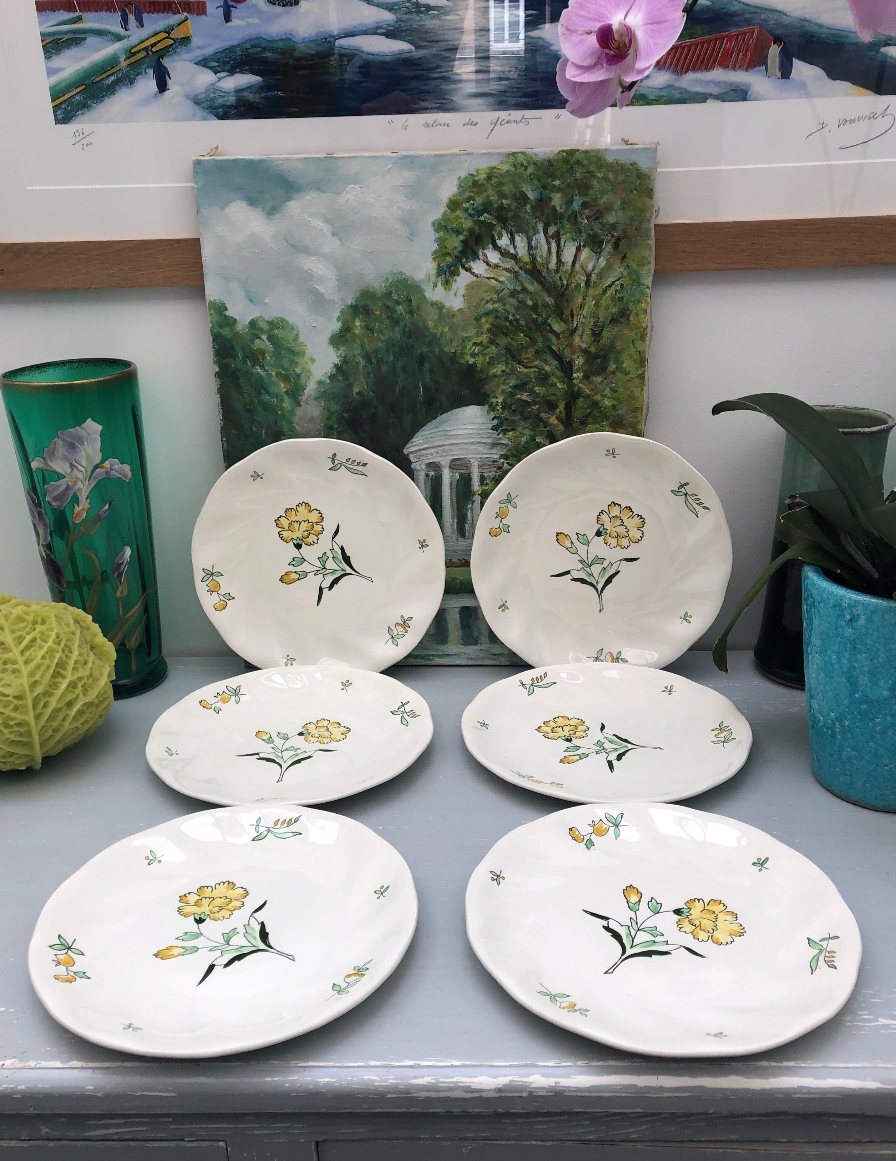 Lots of 6 flat plates model embrun, with floral motifs. Stamped Salins France
