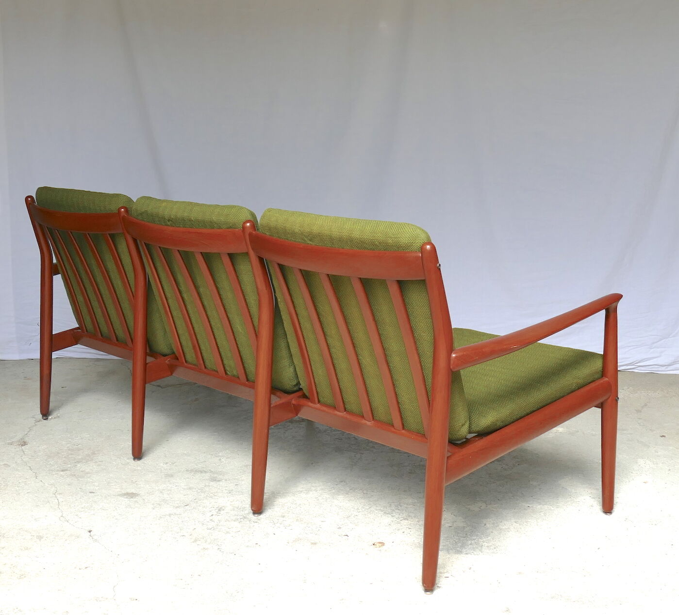 GM5 teak sofa by Svend Age Eriksen