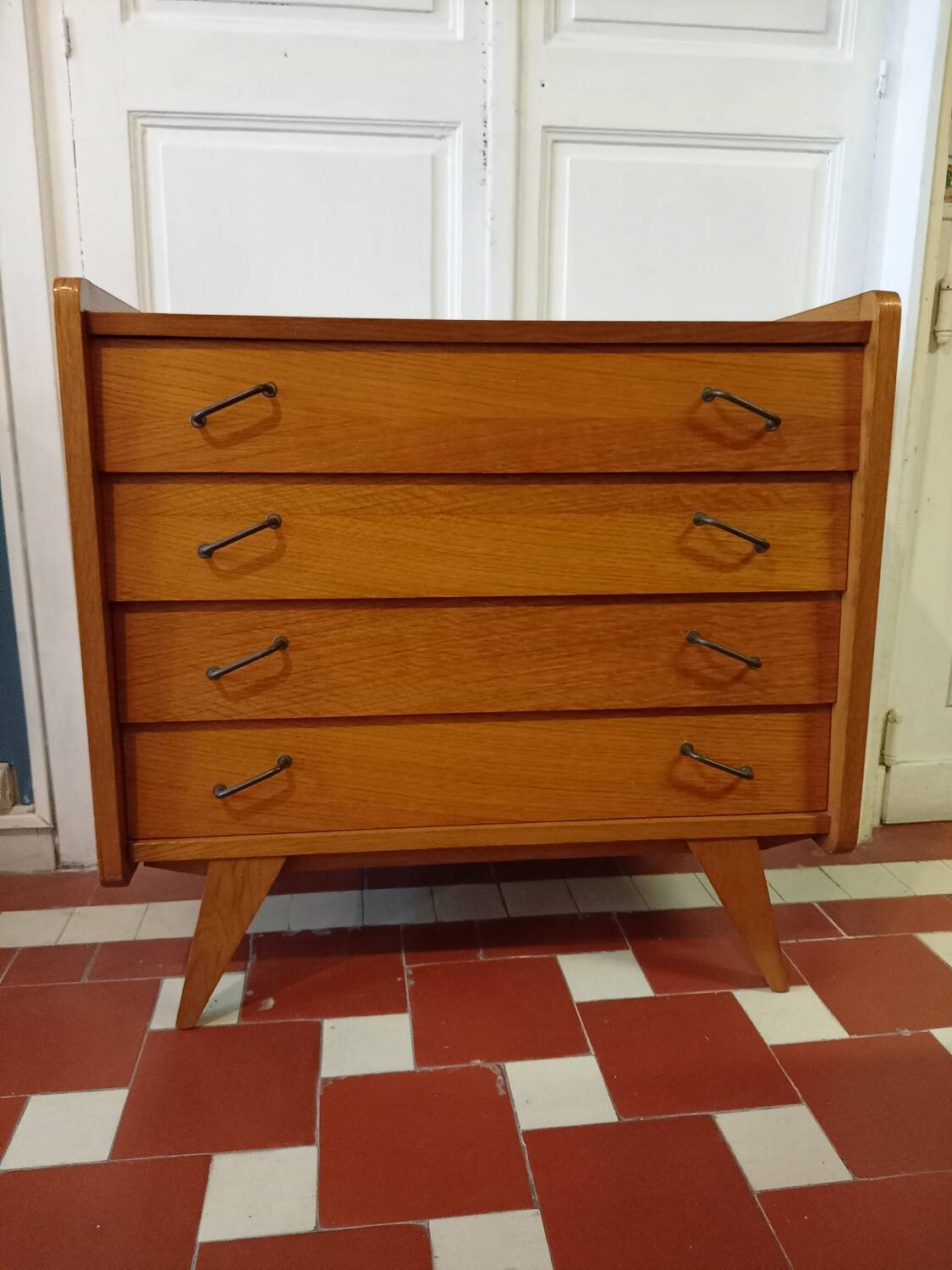 Commode vintage