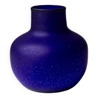 Vase en verre soufflé bleu cobalt⎮Années 60