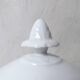 ancienne petite soupière blanche en porcelaine