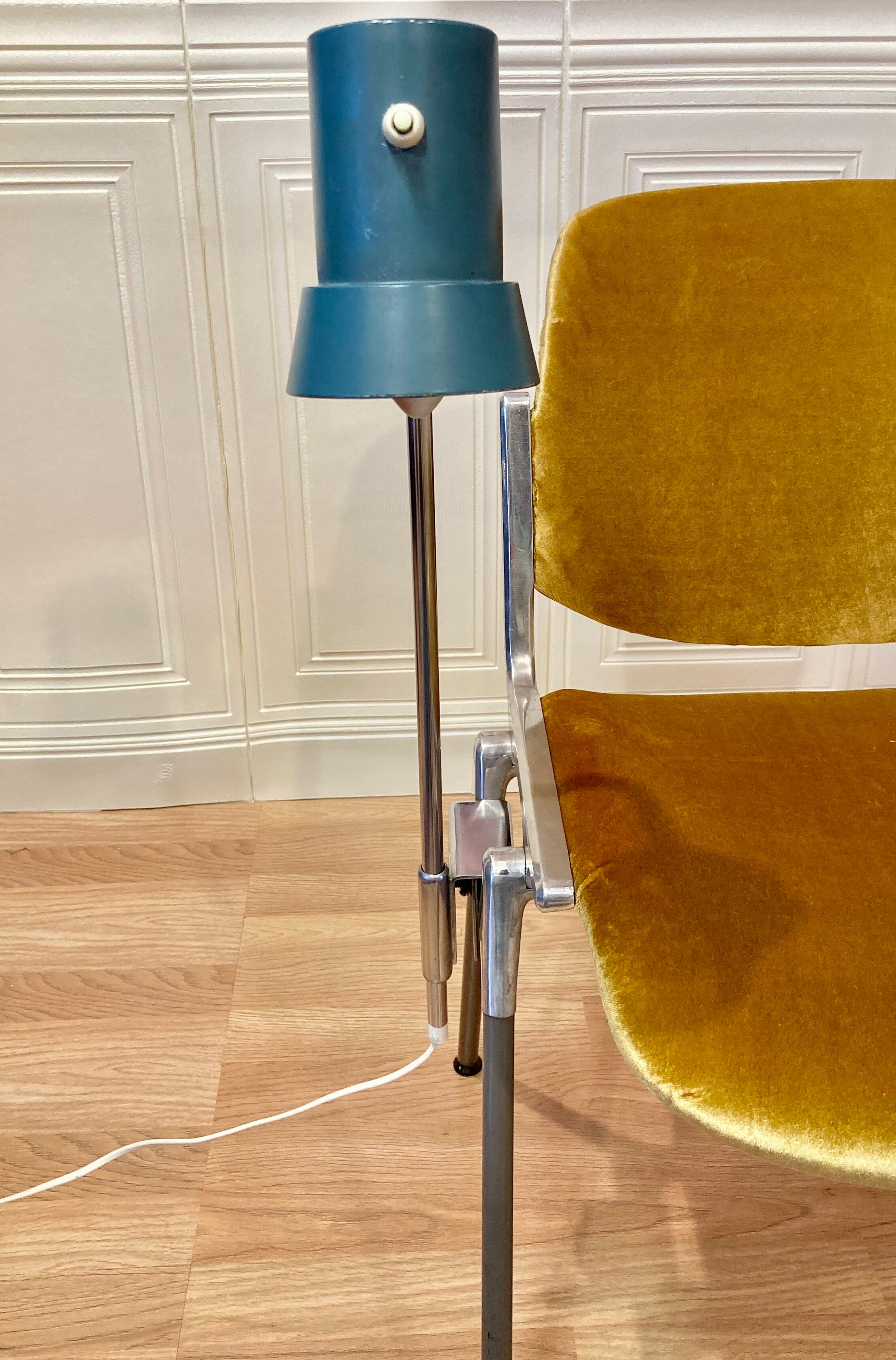 Large modular industrial lamp 1950.