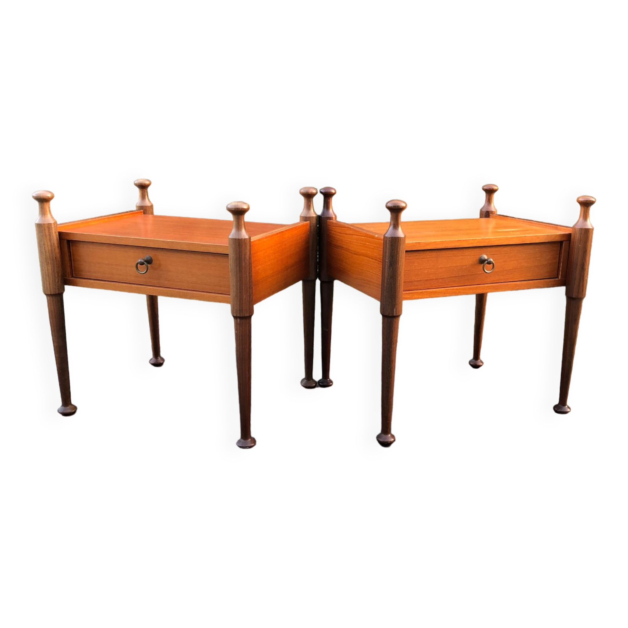 Duo of vintage Scandinavian teak bedside tables with 1 drawer.