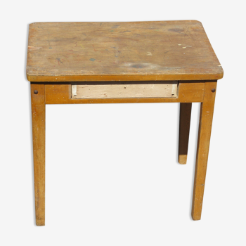 Child wood table