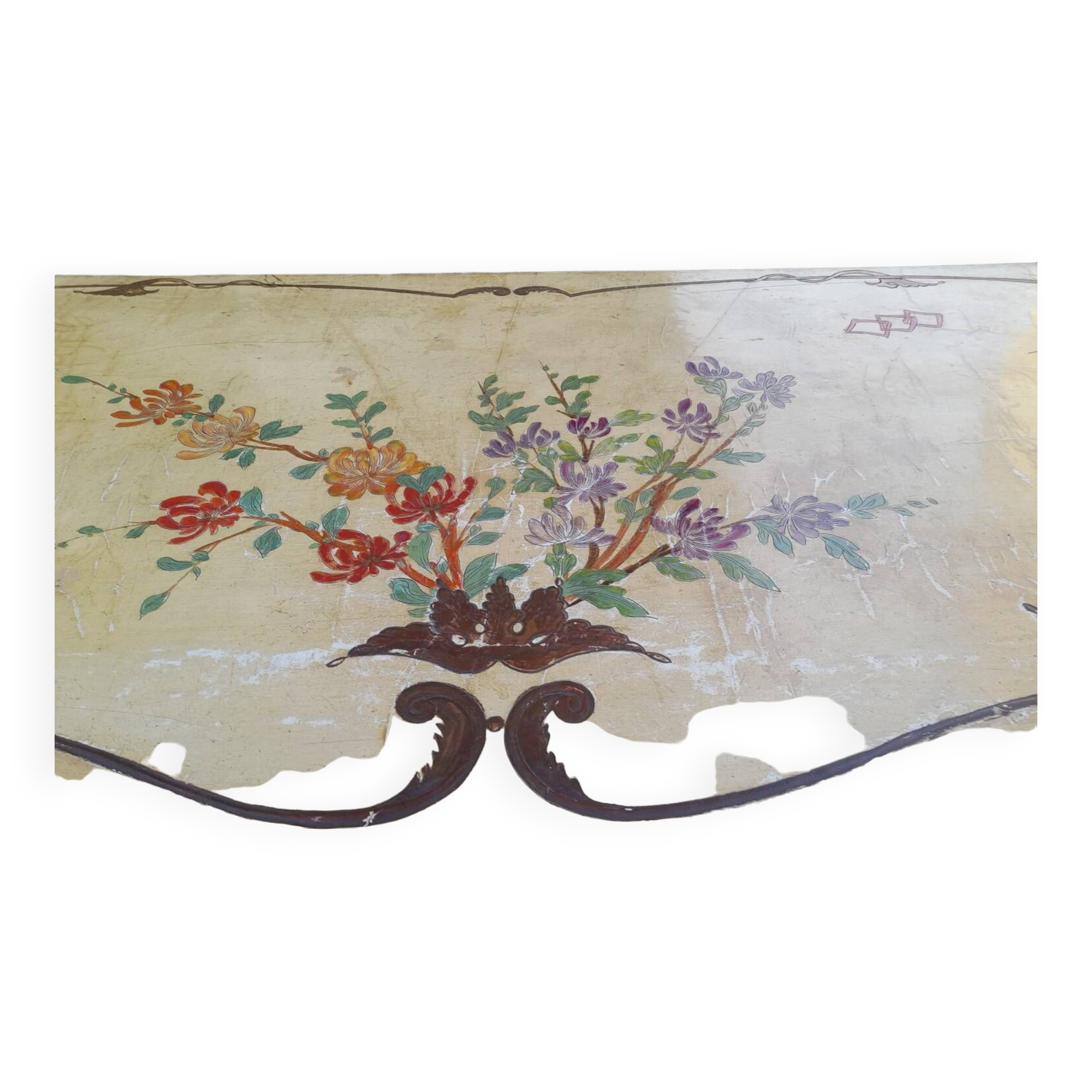 Venetian style lacquered 3-door sideboard