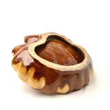 Empty old vintage pocket in the shape of a shell 🐚