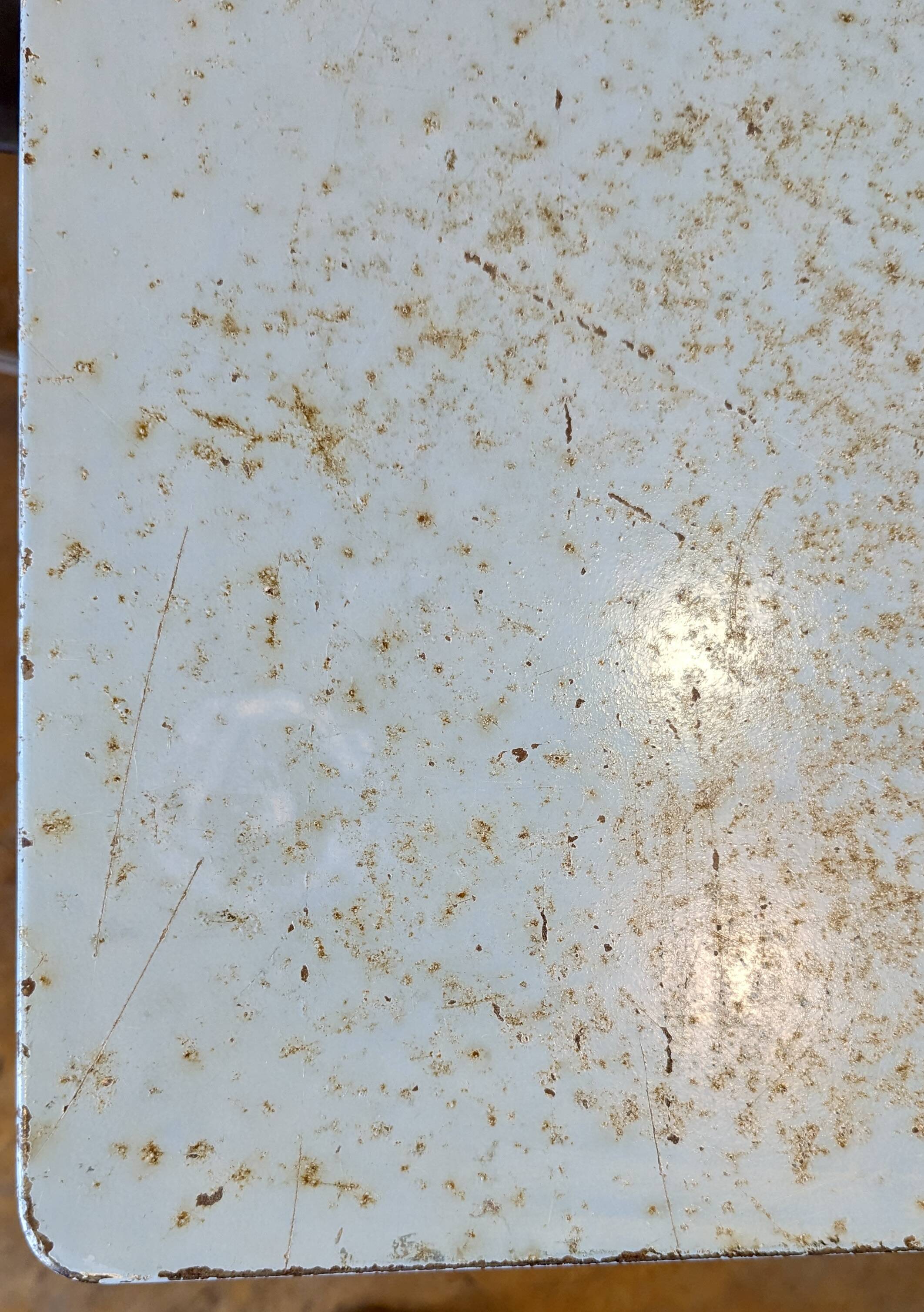 Tolix T55 kitchen table by Xavier Pauchard.