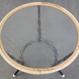 Table d'appoint/table basse ronde vintage en rotin avec plateau en verre nuageux