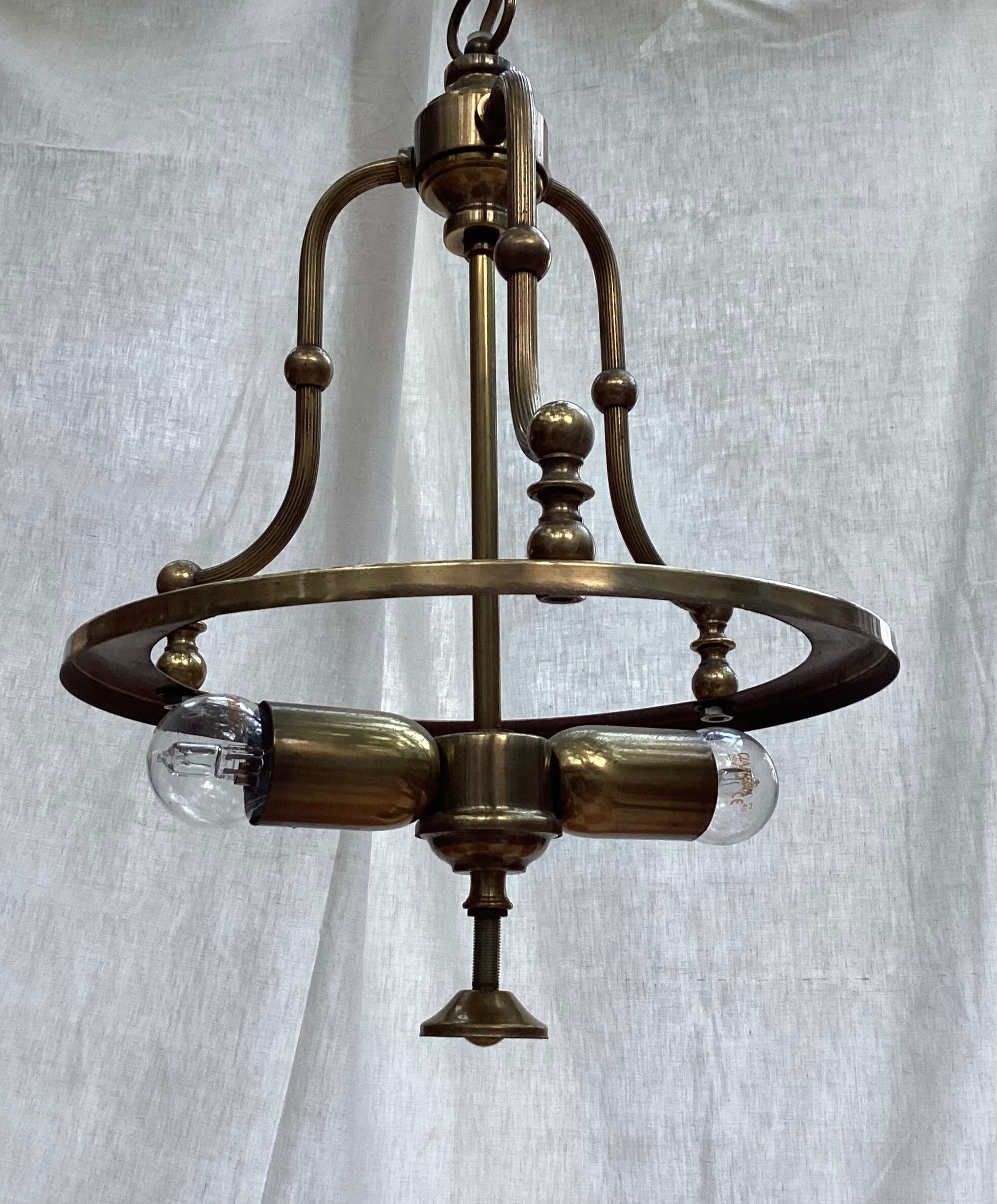 Vintage suspension in gilded brass and pressed glass