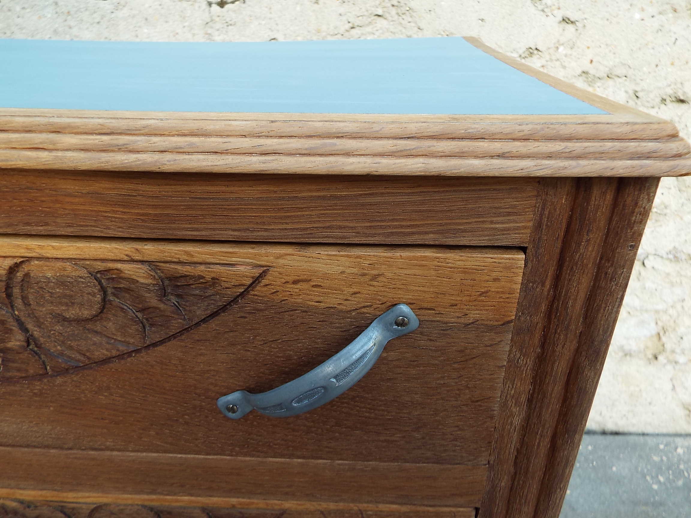 Art Deco chest of drawers