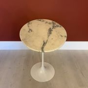 Eero Saarinen marble side table for Knoll International 1970s