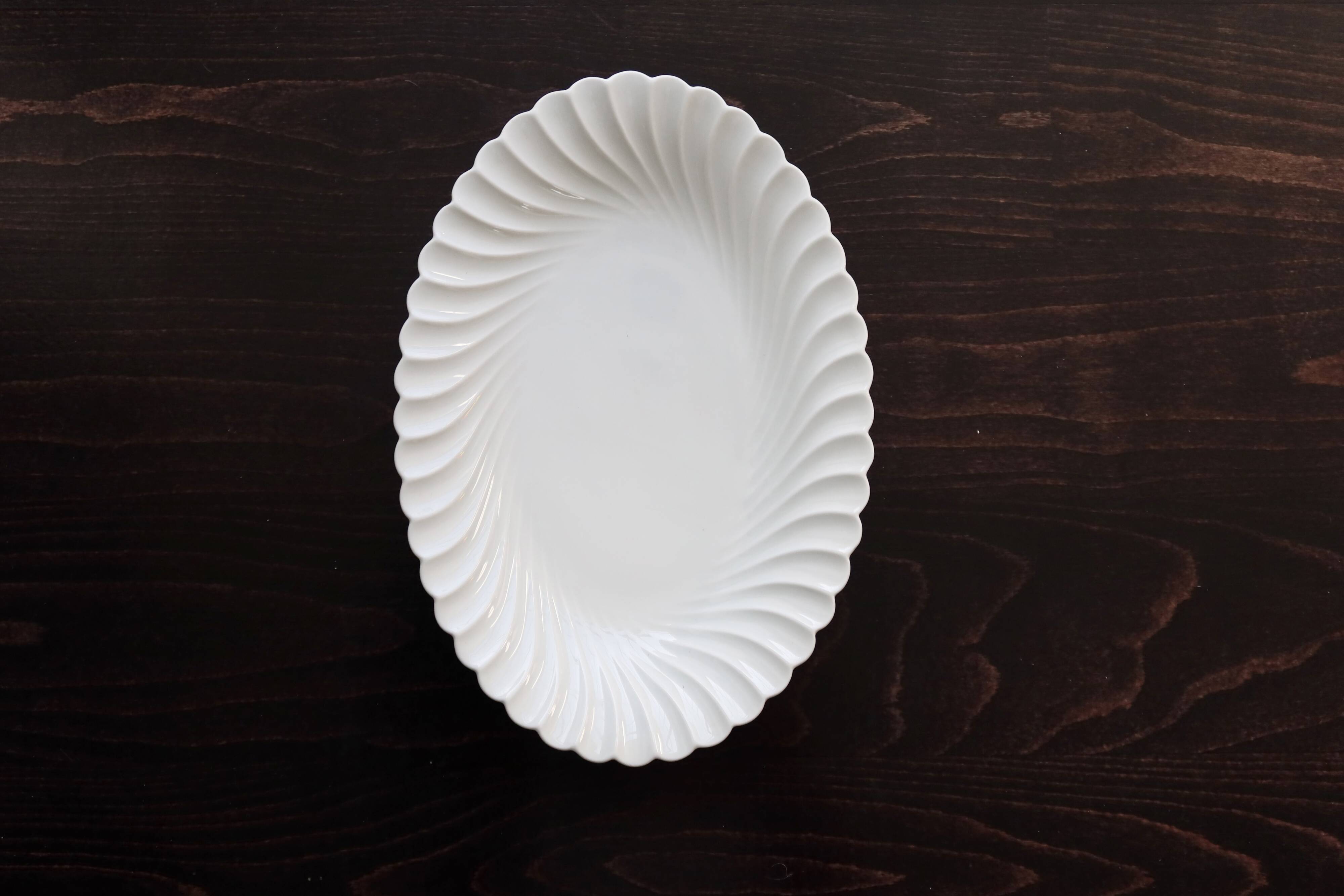 Vintage oval serving dish in twisted white porcelain by Limoges Haviland