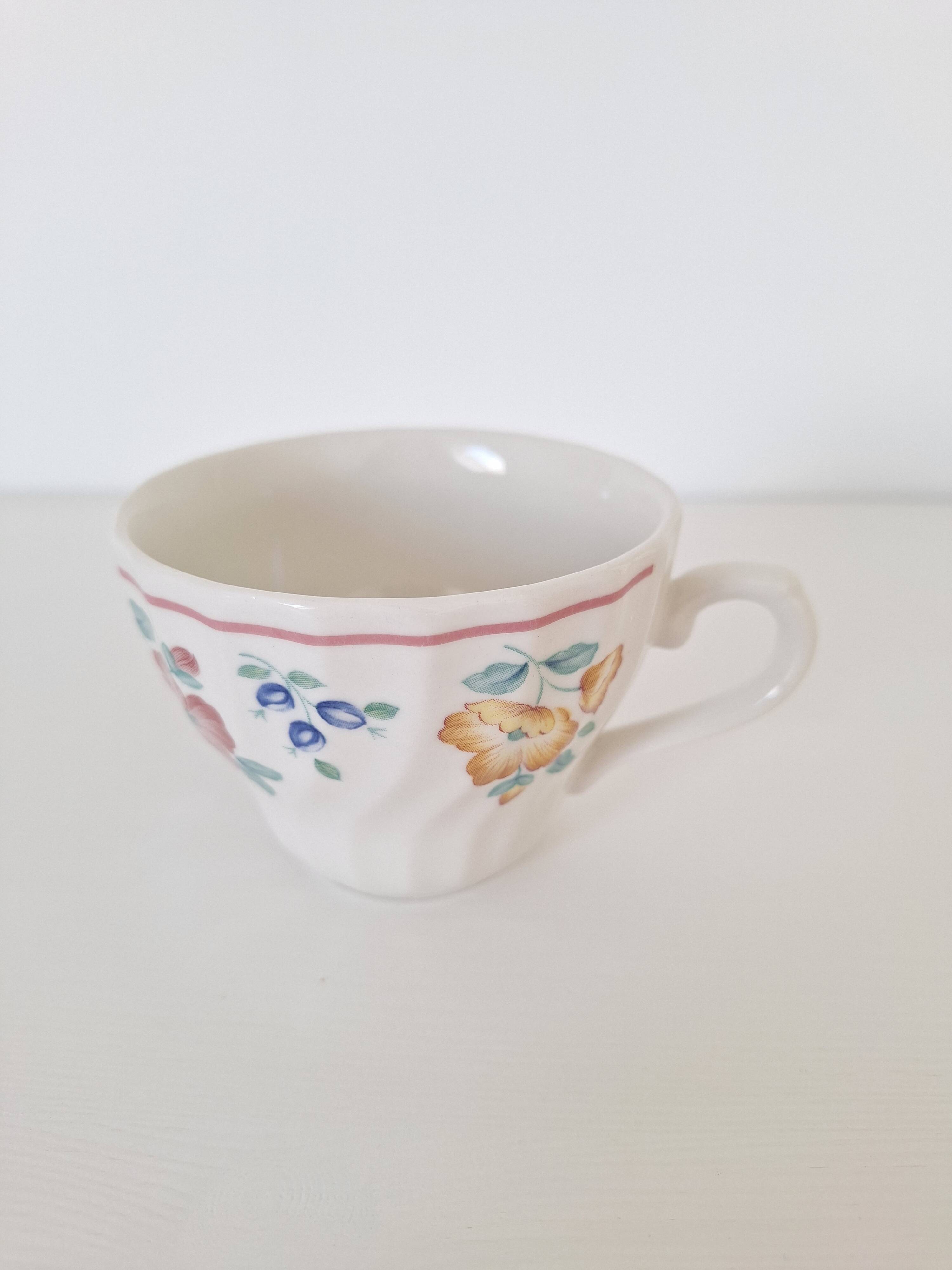 English flower cup Churchill