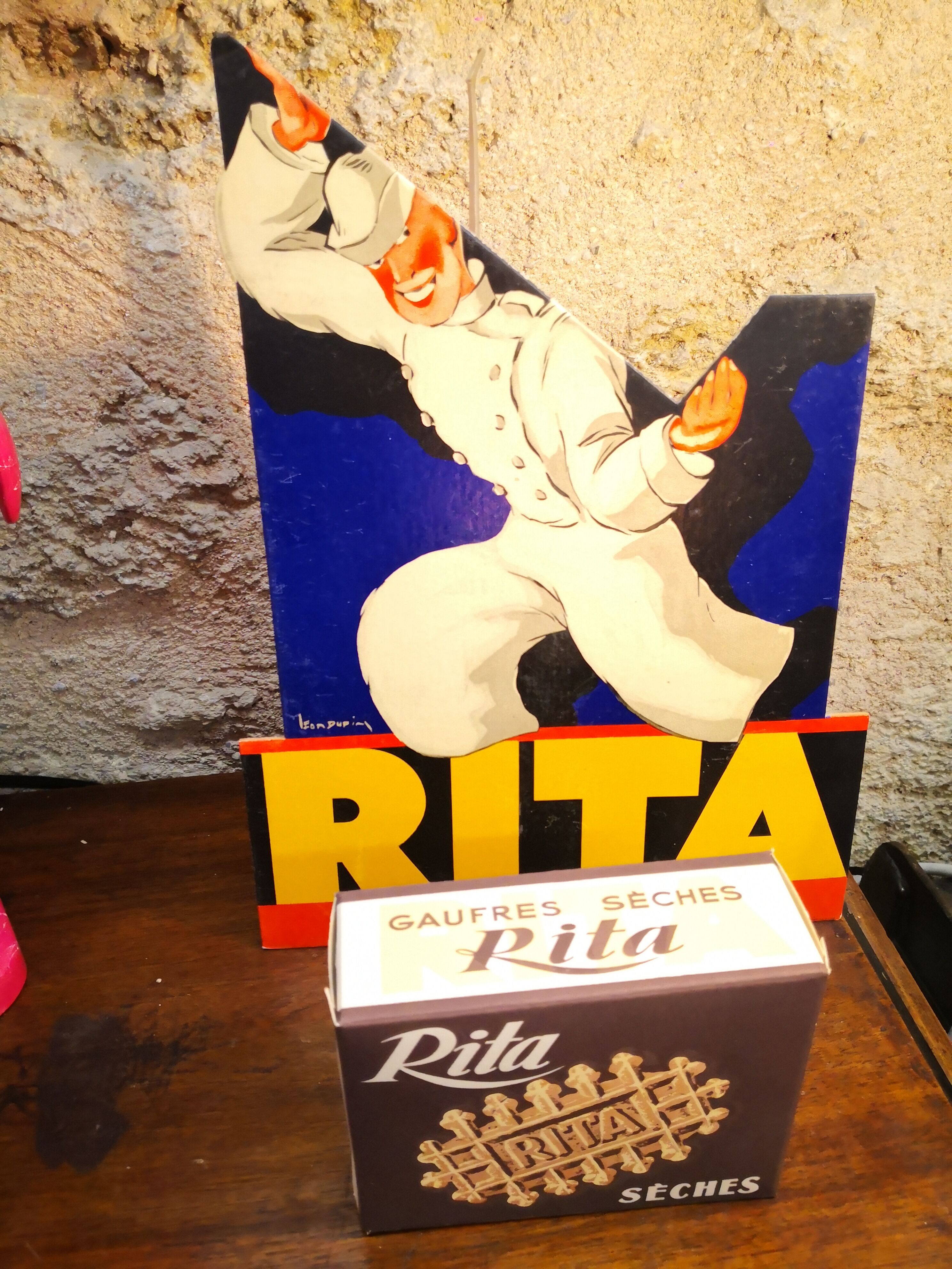 Display Rita gingerbread