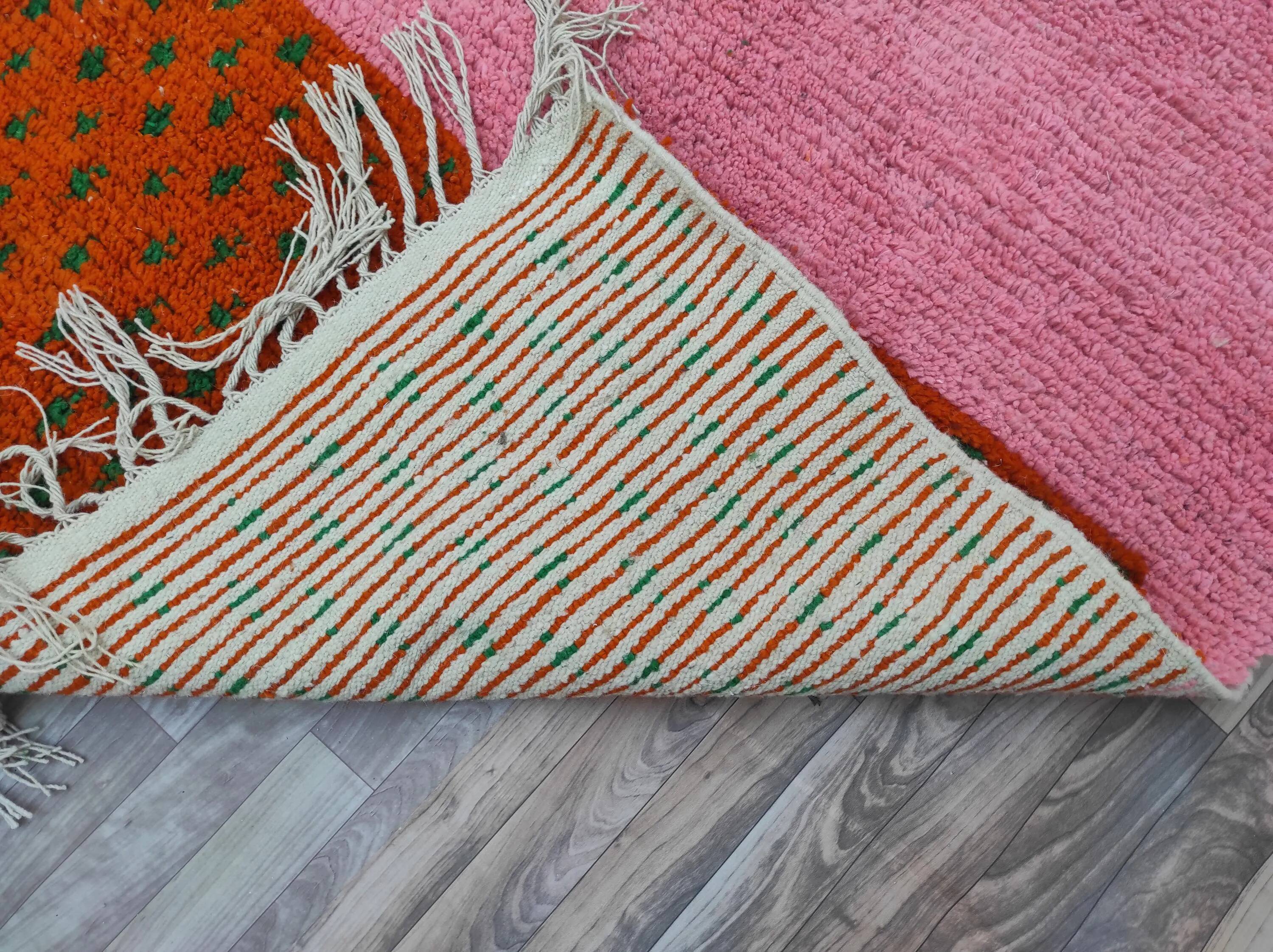 Traditional Berber rug in natural wool 2.5x1.5 m