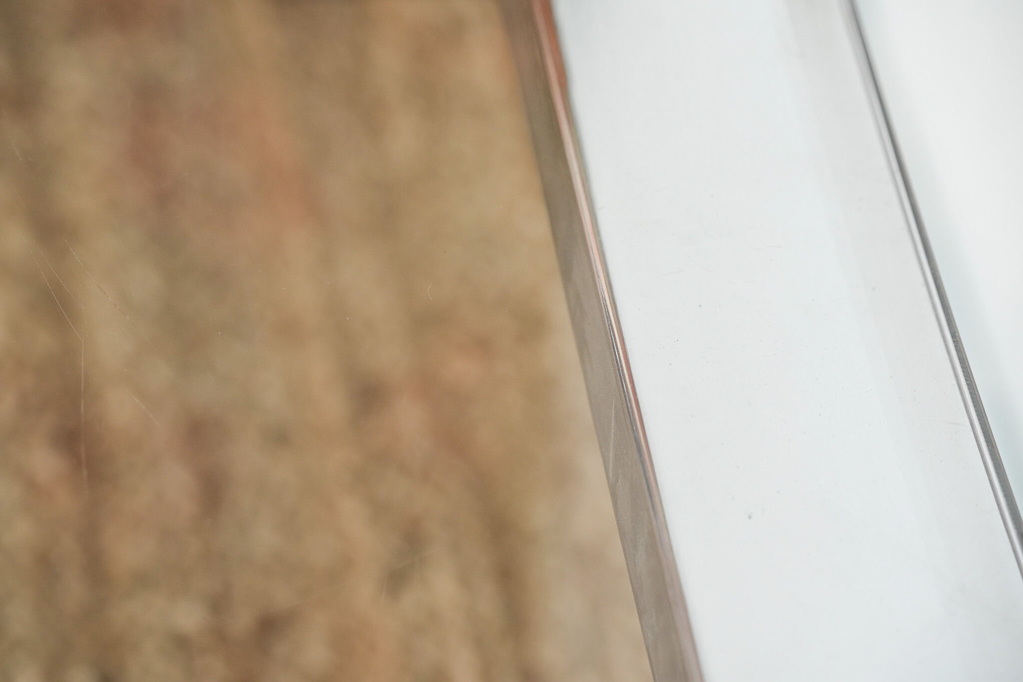 Chrome coffee table with its bisauté glass