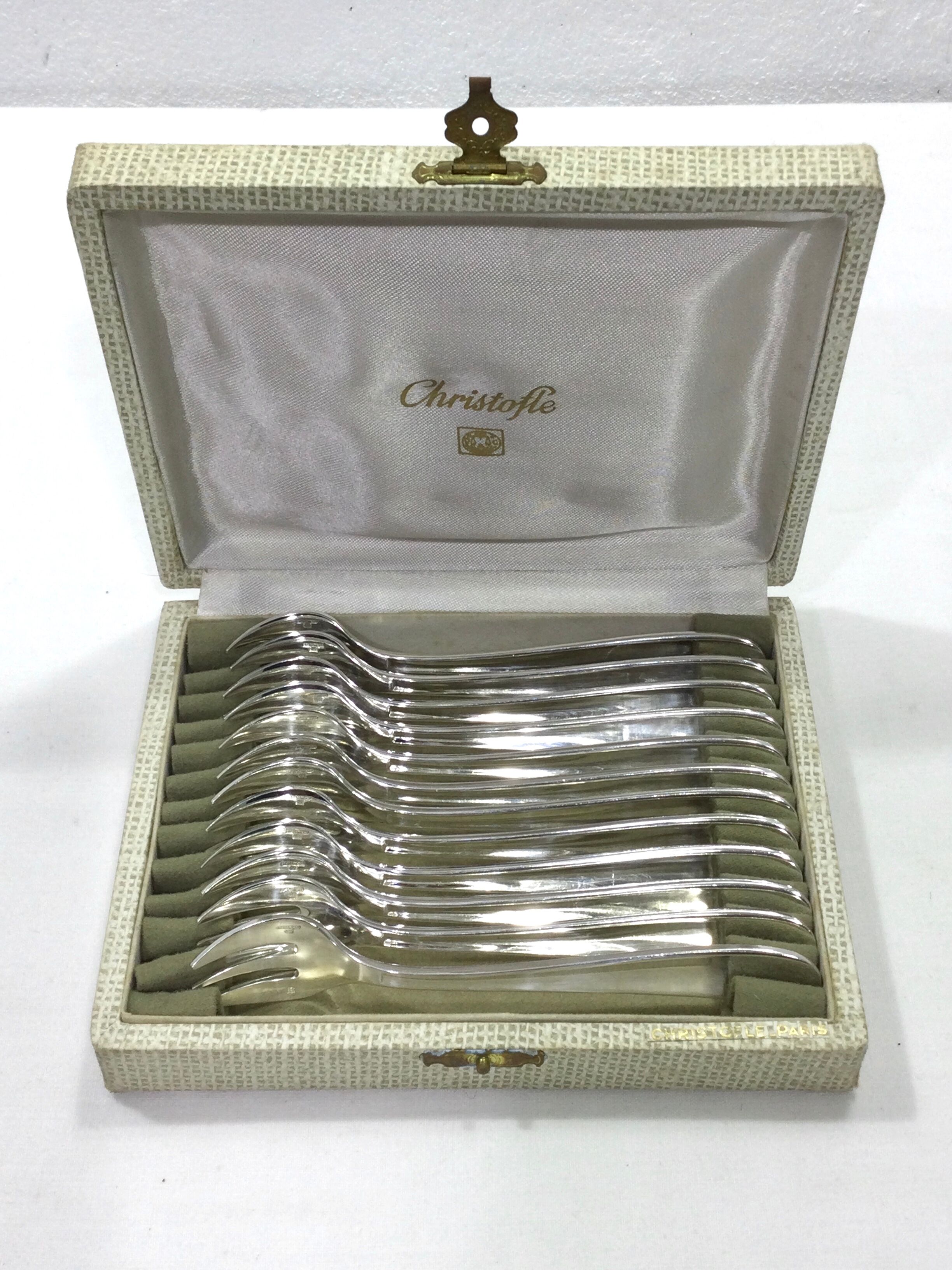 12 dax oyster forks Christofle